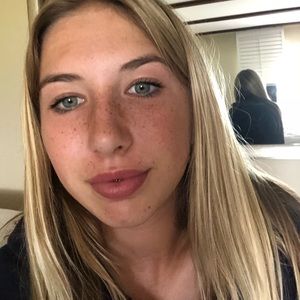 Meet your Posher, Bella